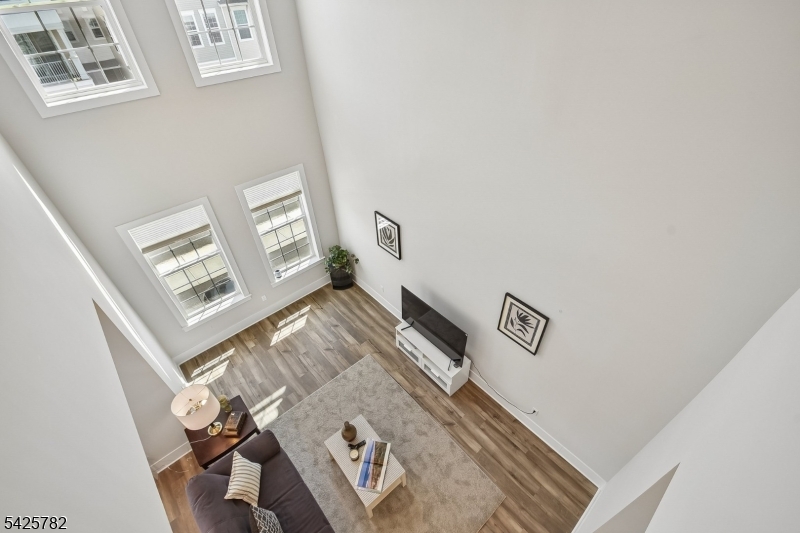 723 Station Road Dunellen, NJ 08812 - Photo 11 of 32