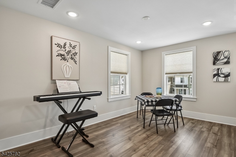 723 Station Road Dunellen, NJ 08812 - Photo 12 of 32
