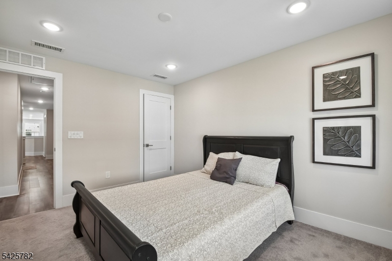 723 Station Road Dunellen, NJ 08812 - Photo 18 of 32