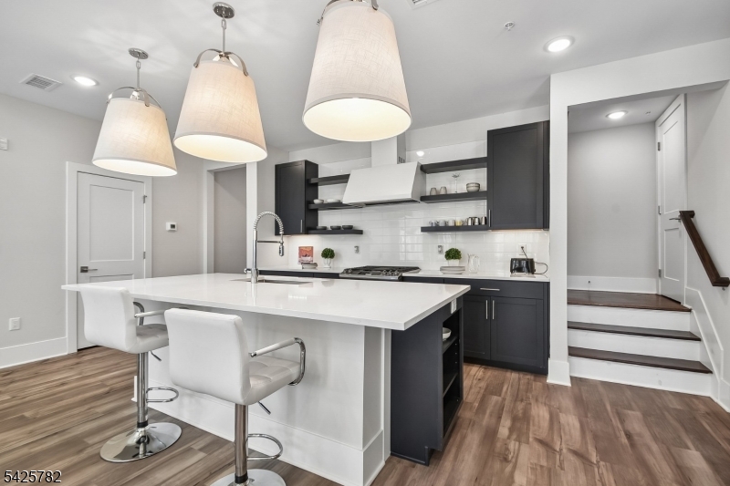 723 Station Road Dunellen, NJ 08812 - Photo 7 of 32