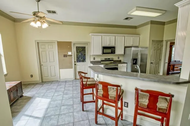 $300,000 | 2075 White Myrtle Drive, Madisonville, LA 70447