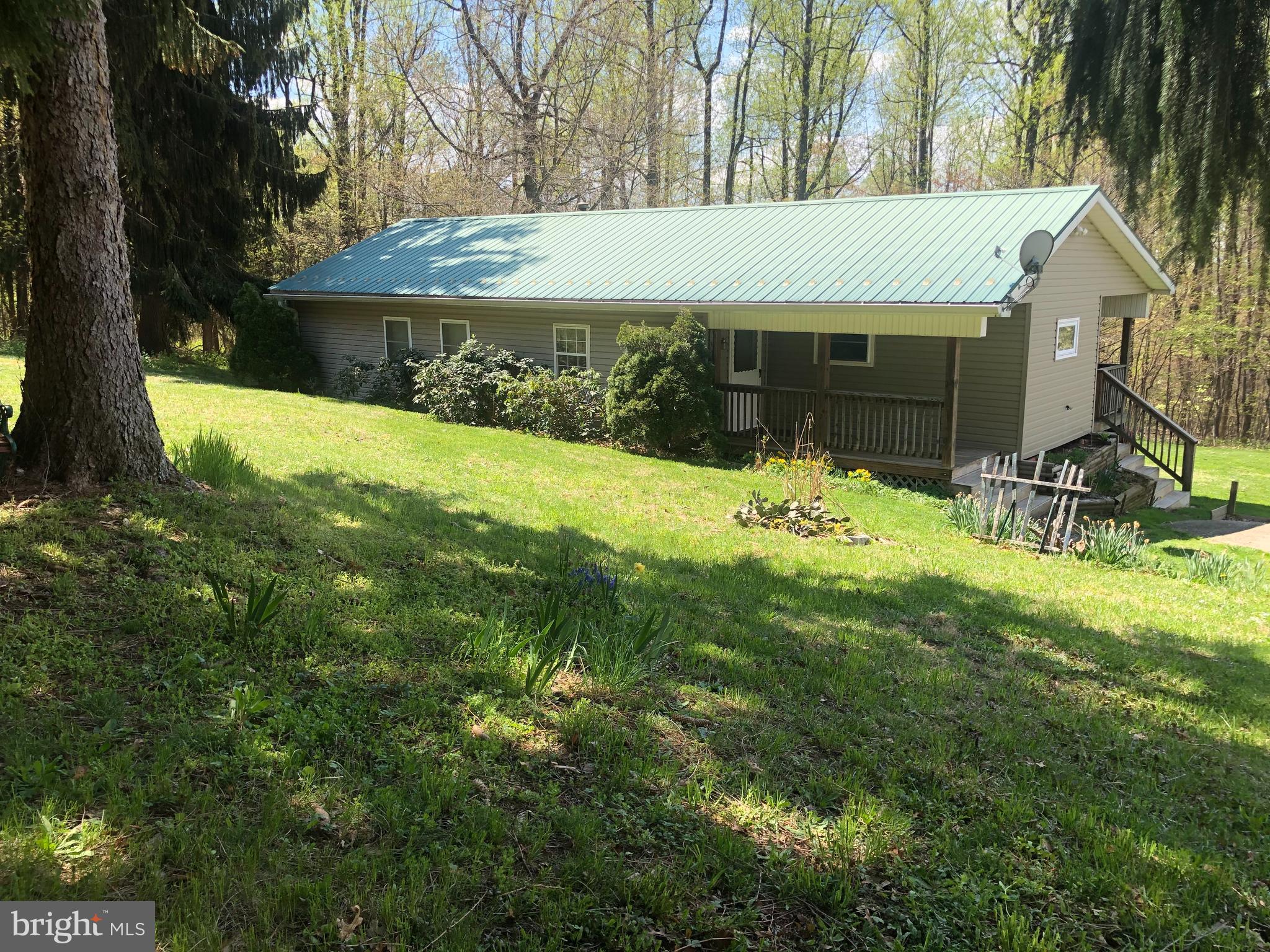 13916 Edgemont Road Smithsburg, MD 21783 - Photo 1 of 29 Gallery Image 1
