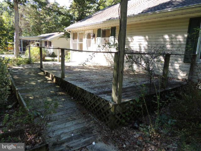 26007 Fox Grape Road Greensboro, MD 21639 - Photo 3 of 16 Deck