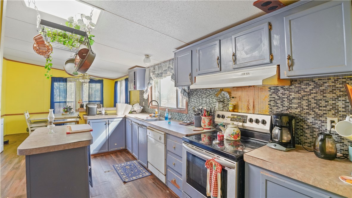 105 Stardust Loop Jesup, GA 31545 - Photo 5 of 19