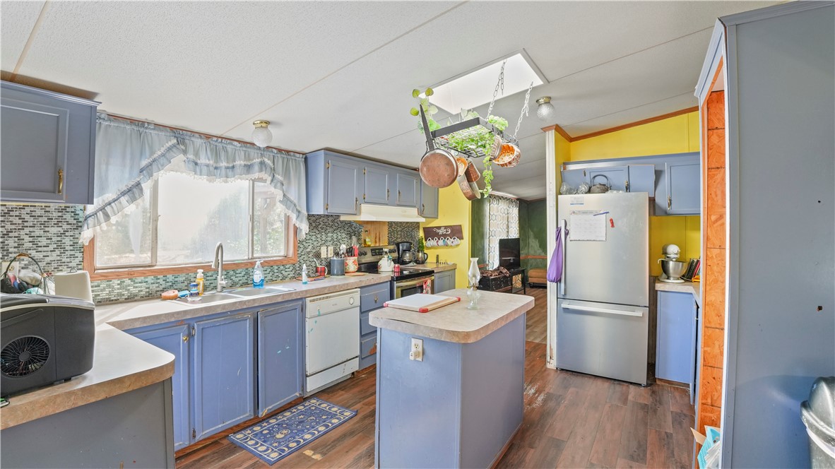 105 Stardust Loop Jesup, GA 31545 - Photo 6 of 19