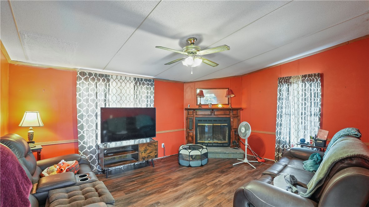 105 Stardust Loop Jesup, GA 31545 - Photo 8 of 19