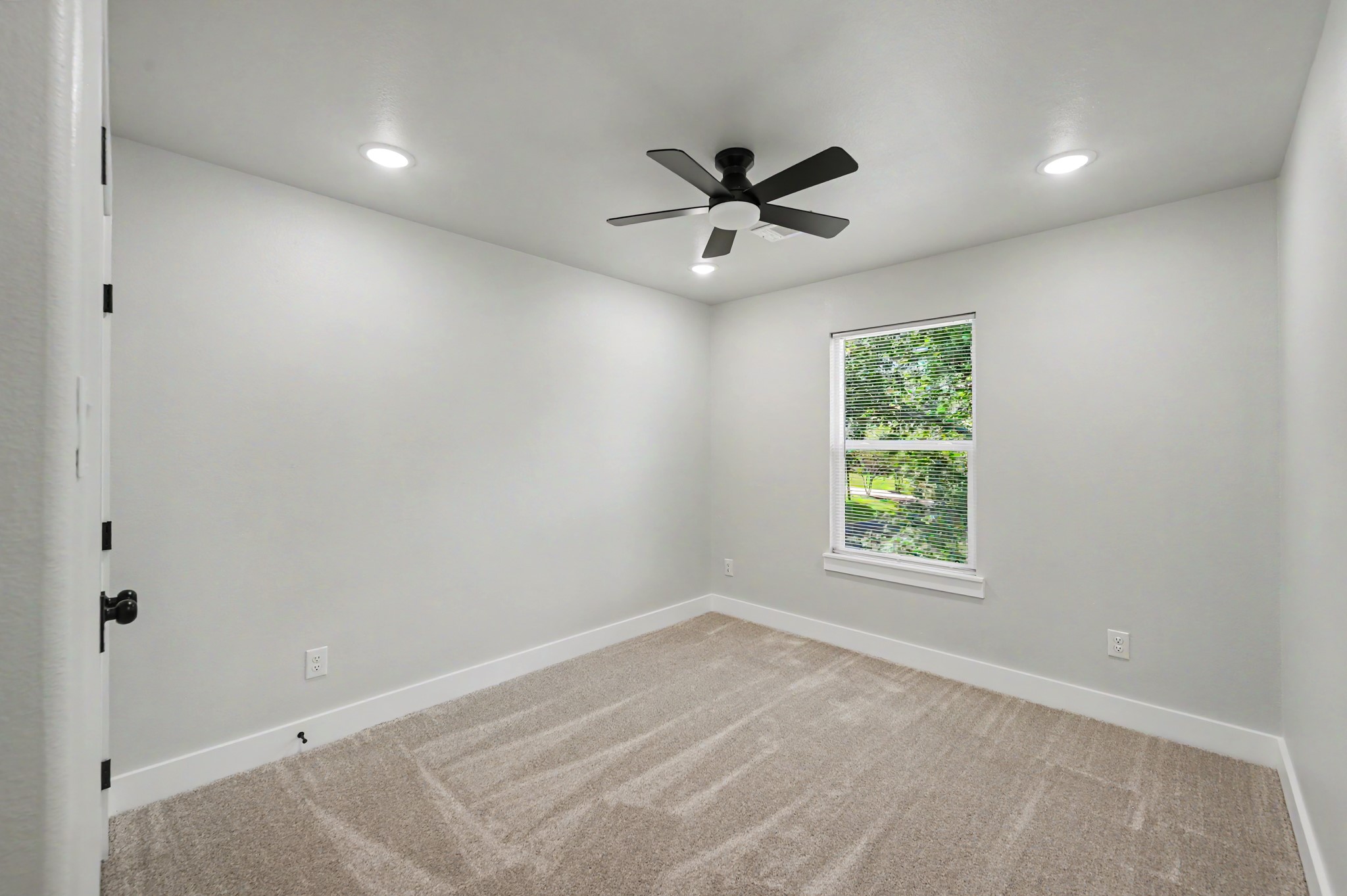 116 Sun City Lane Conroe, TX 77304 - Photo 25 of 39