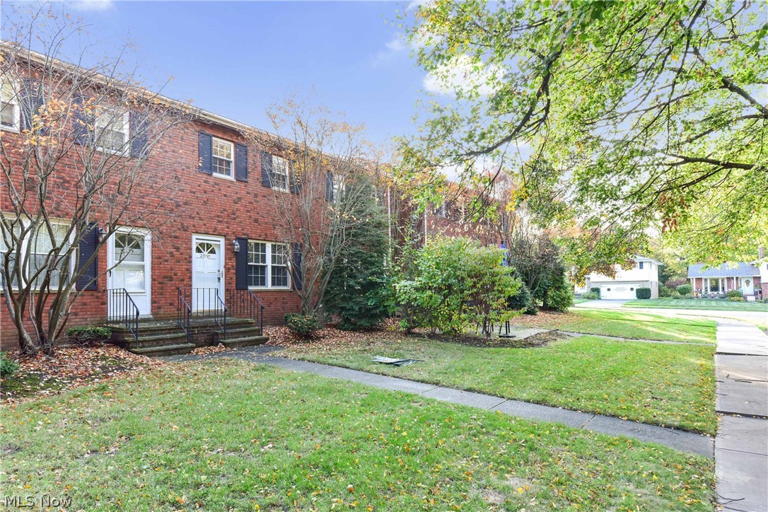 20181 Grannis Road, Unit 4 Cleveland, OH 44126 - Photo 1 of 33 Gallery Image 1