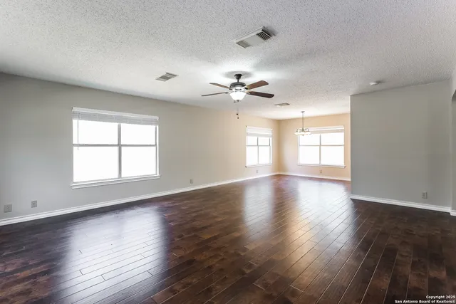 $2,295 | 2138 Border Mill, San Antonio, TX 78230