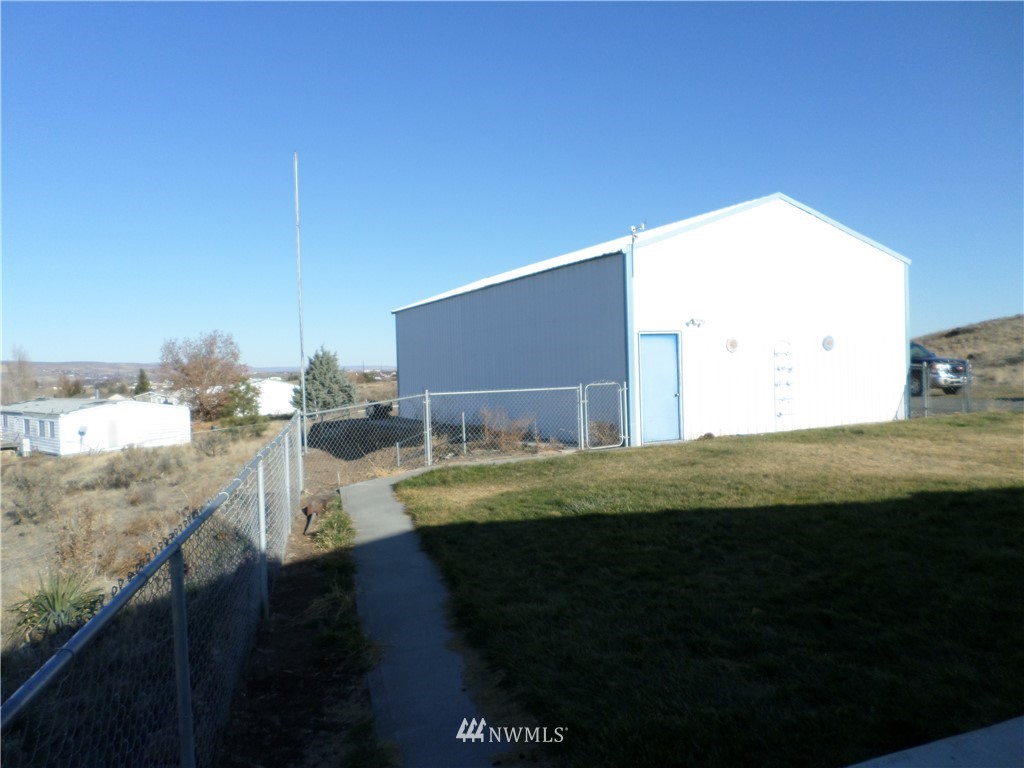 11879 Dodson Road Northwest Ephrata, WA 98823 - Photo 6 of 15 Gallery Image 6