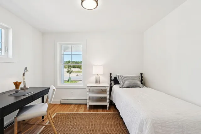 $469,900 | 13 Feldspar Lane, Unit 7, Cumberland Center, ME 04021