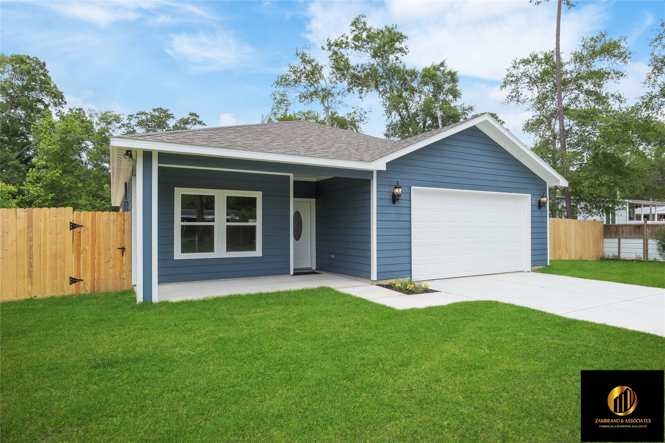 14390 Half Circle Splendora, TX 77372 - Photo 2 of 25