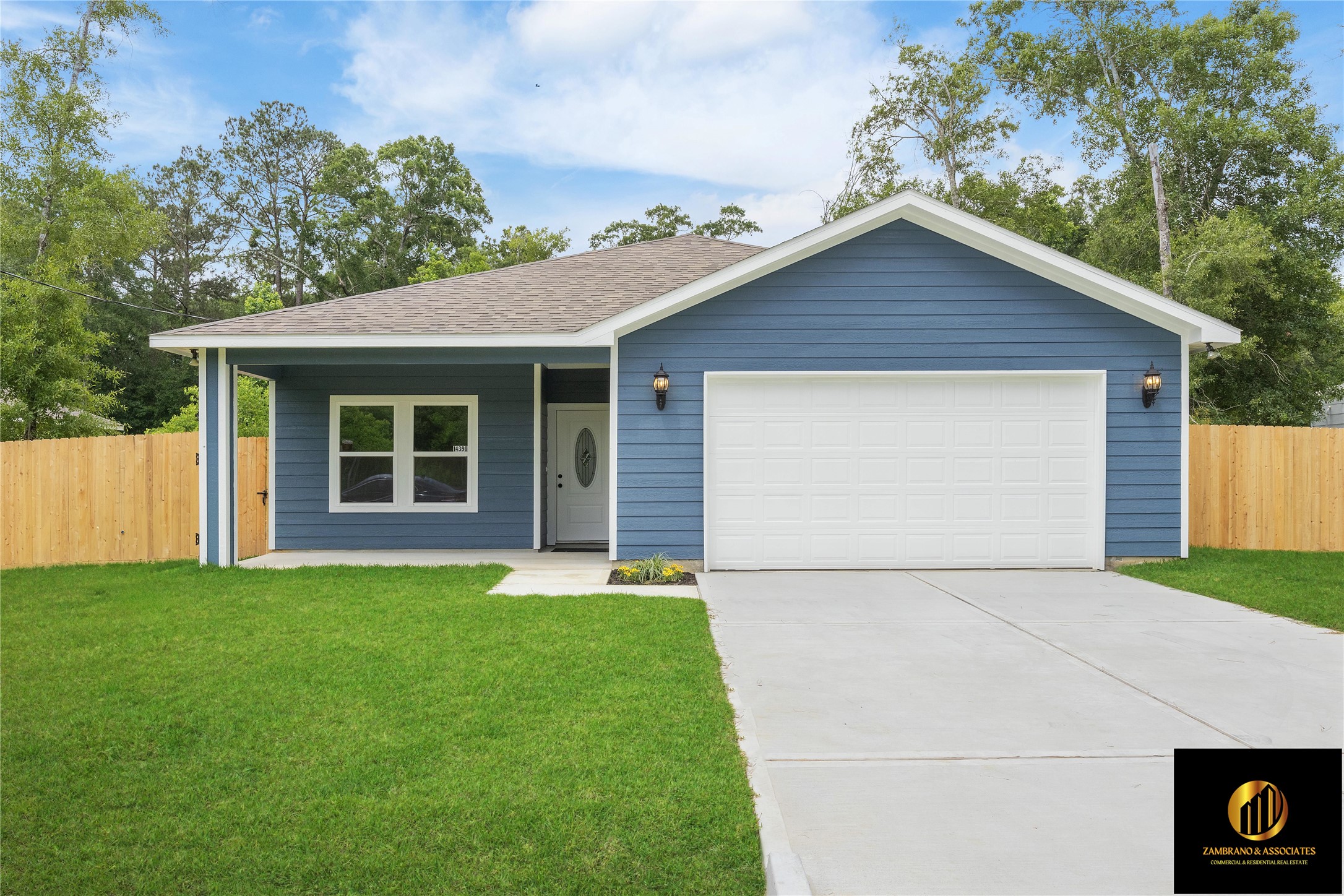 14390 Half Circle Splendora, TX 77372 - Photo 3 of 25 Welcome to 14390 Half Cir