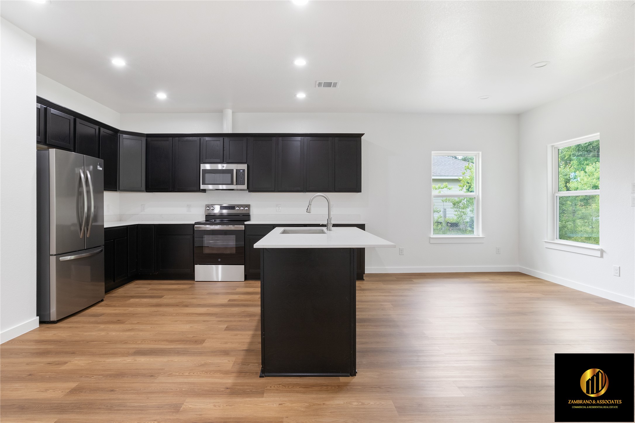 14390 Half Circle Splendora, TX 77372 - Photo 5 of 25