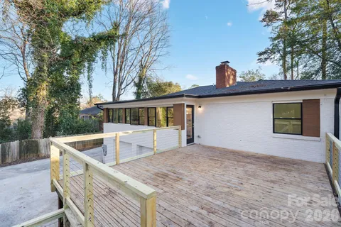 $749,900 | 911 East Woodlawn Road, Charlotte, NC 28209