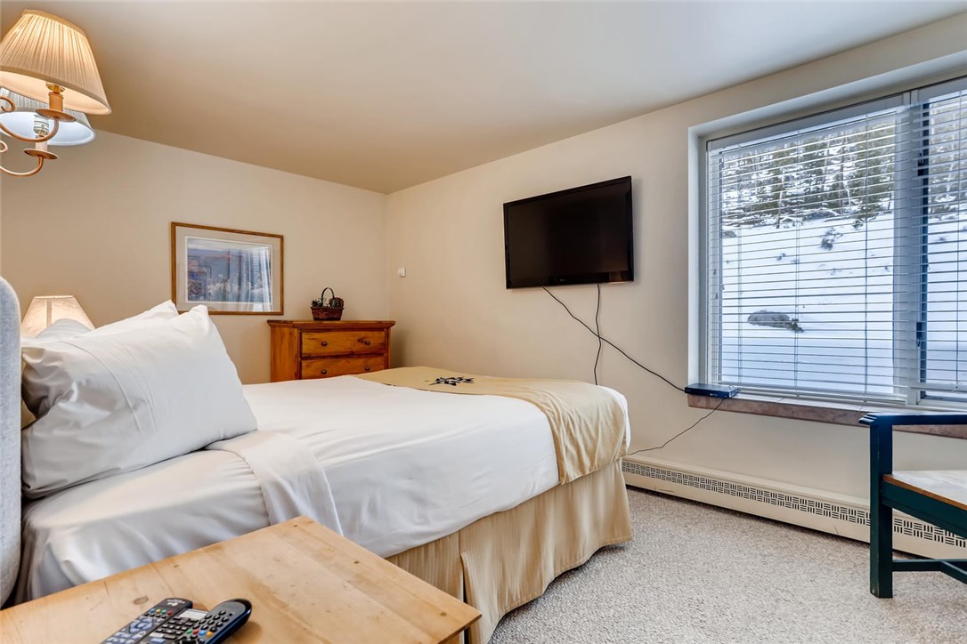 22097 Saints John Road, Unit 2501 Keystone, CO 80435 - Photo 6 of 11 Gallery Image 6