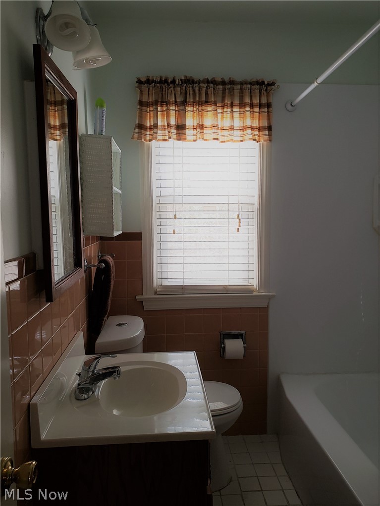850 Meridian Street Akron, OH 44310 - Photo 12 of 29 Gallery Image 12