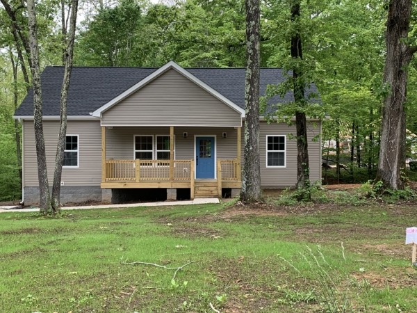 3673 Bowker Road Charlotte, TN 37036 - Photo 1 of 8 Gallery Image 1