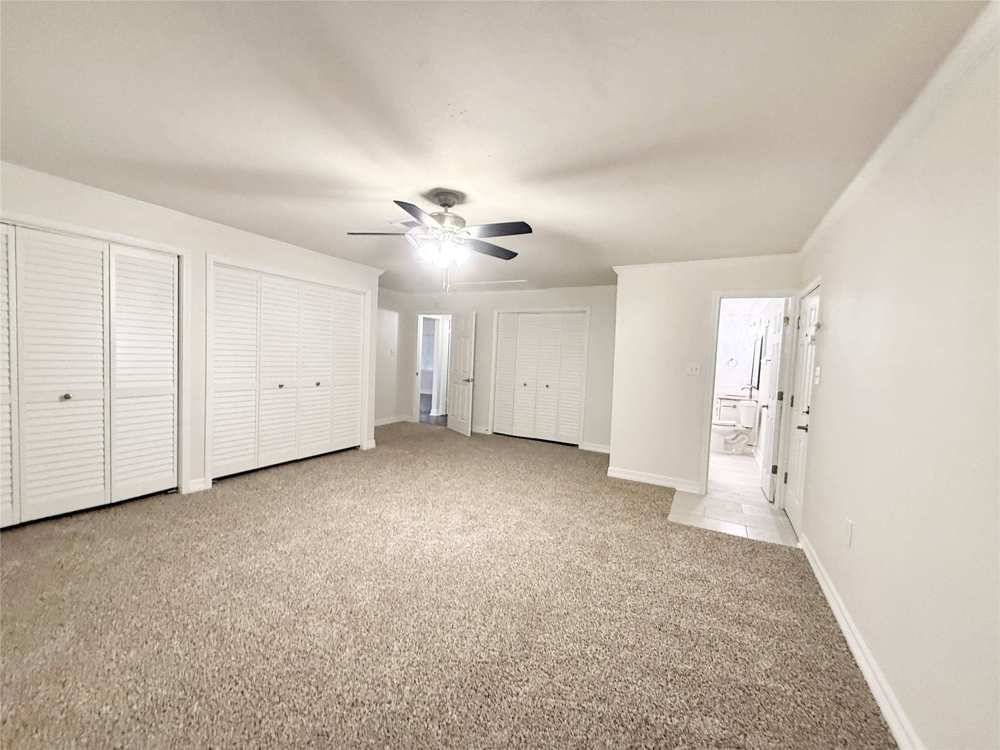 477 Oyster Creek Court Richwood, TX 77531 - Photo 11 of 33 a view of an empty room