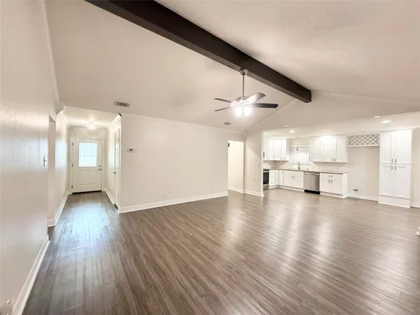 $2,065 | 477 Oyster Creek Court, Richwood, TX 77531