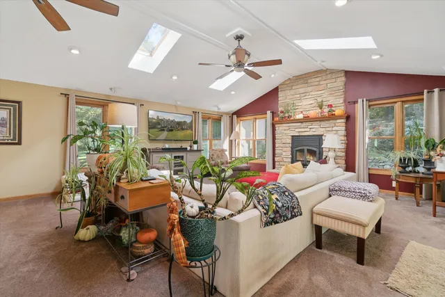 $799,900 | W343S9780 Red Brae Drive, Mukwonago, WI 53149