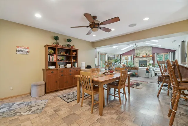 $799,900 | W343S9780 Red Brae Drive, Mukwonago, WI 53149