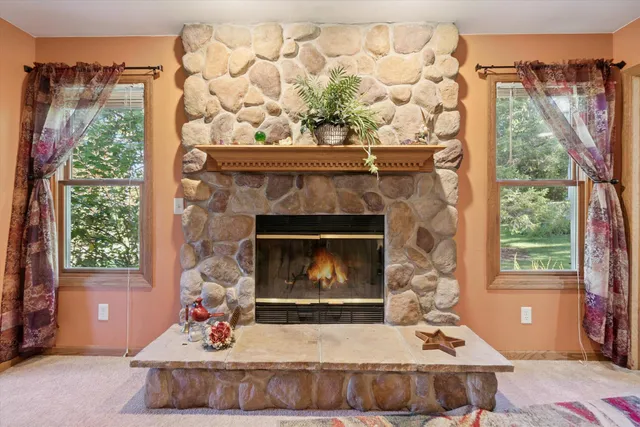 $799,900 | W343S9780 Red Brae Drive, Mukwonago, WI 53149