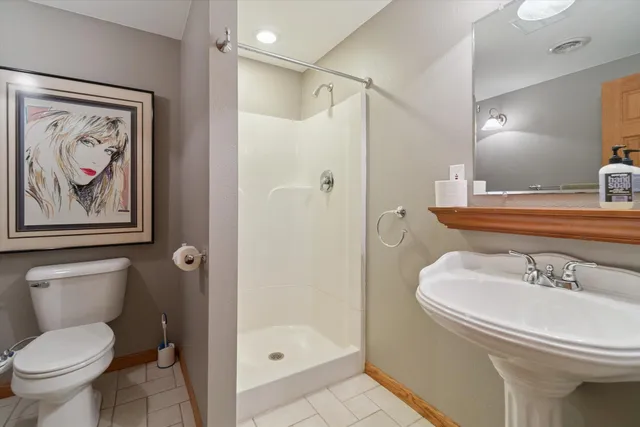 $799,900 | W343S9780 Red Brae Drive, Mukwonago, WI 53149