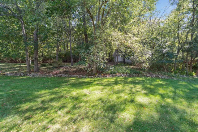 $799,900 | W343S9780 Red Brae Drive, Mukwonago, WI 53149