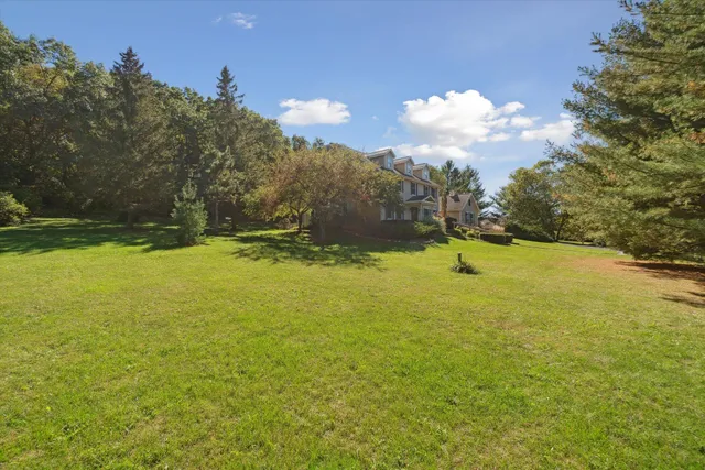 $799,900 | W343S9780 Red Brae Drive, Mukwonago, WI 53149