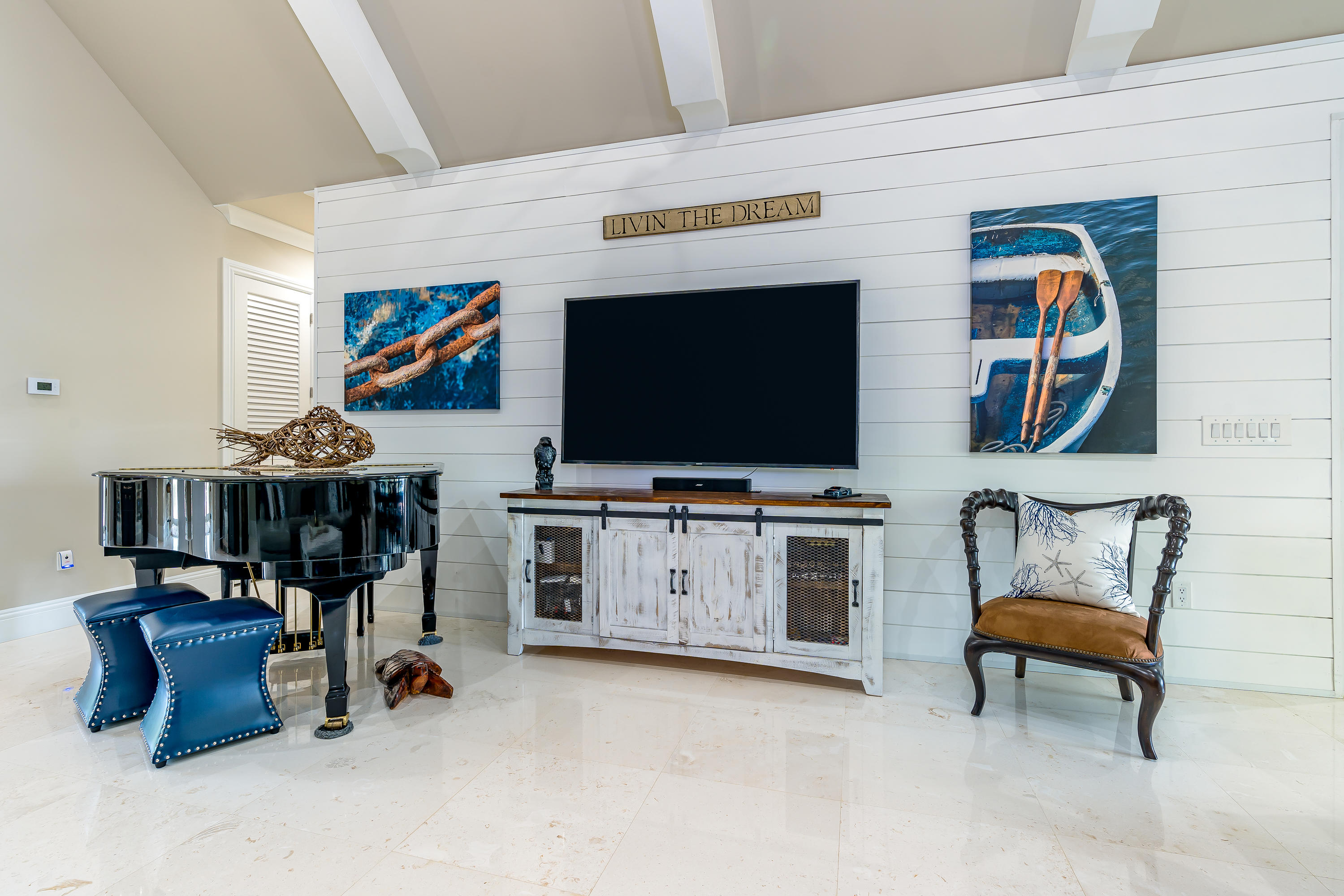 122 Mockingbird Lane Marathon, FL 33050 - Photo 7 of 37 IMG_0547