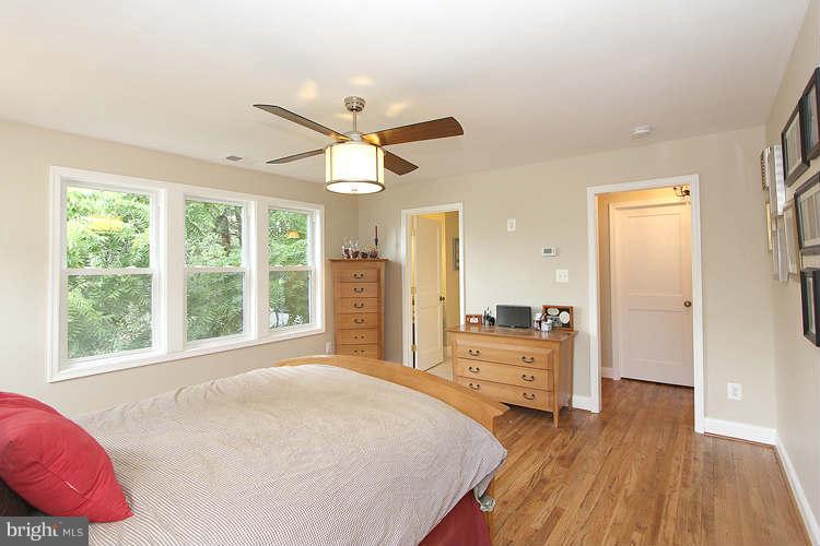 10202 Greenock Road Silver Spring, MD 20901 - Photo 24 of 28 Bedroom (Master)