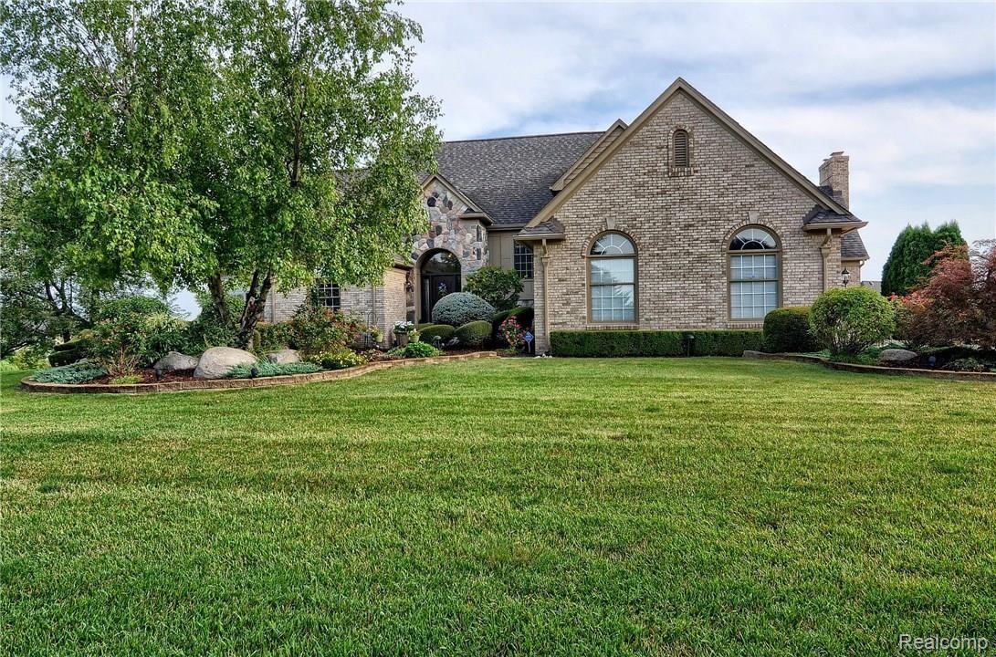5656 Murfield Drive Rochester, MI 48306 - Photo 2 of 38 Front.jpg