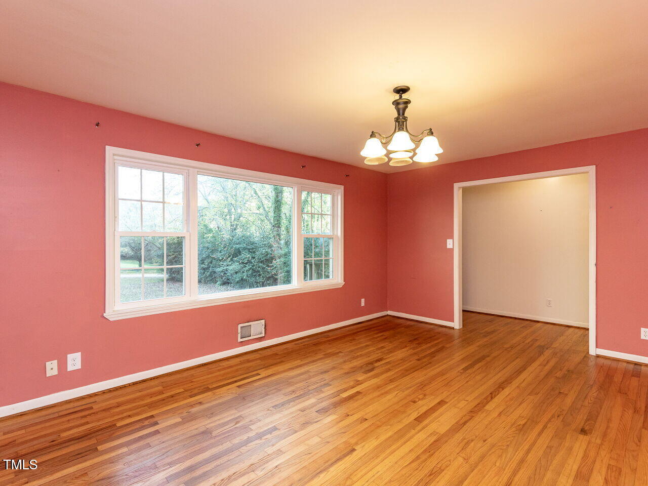 511 Strother Road Raleigh, NC 27606 - Photo 4 of 42 Living Room