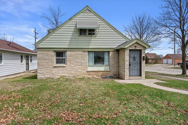 $185,000 | 7202 West Medford Avenue, Milwaukee, WI 53218