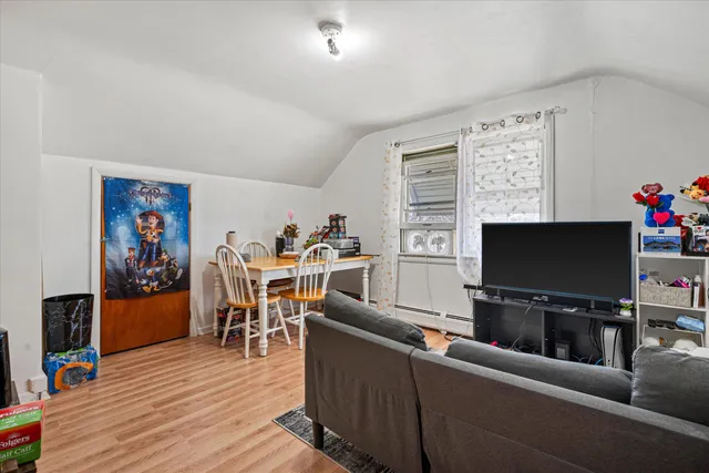 $185,000 | 7202 West Medford Avenue, Milwaukee, WI 53218