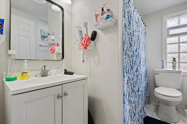 $185,000 | 7202 West Medford Avenue, Milwaukee, WI 53218