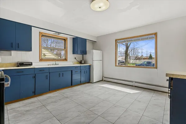 $185,000 | 7202 West Medford Avenue, Milwaukee, WI 53218