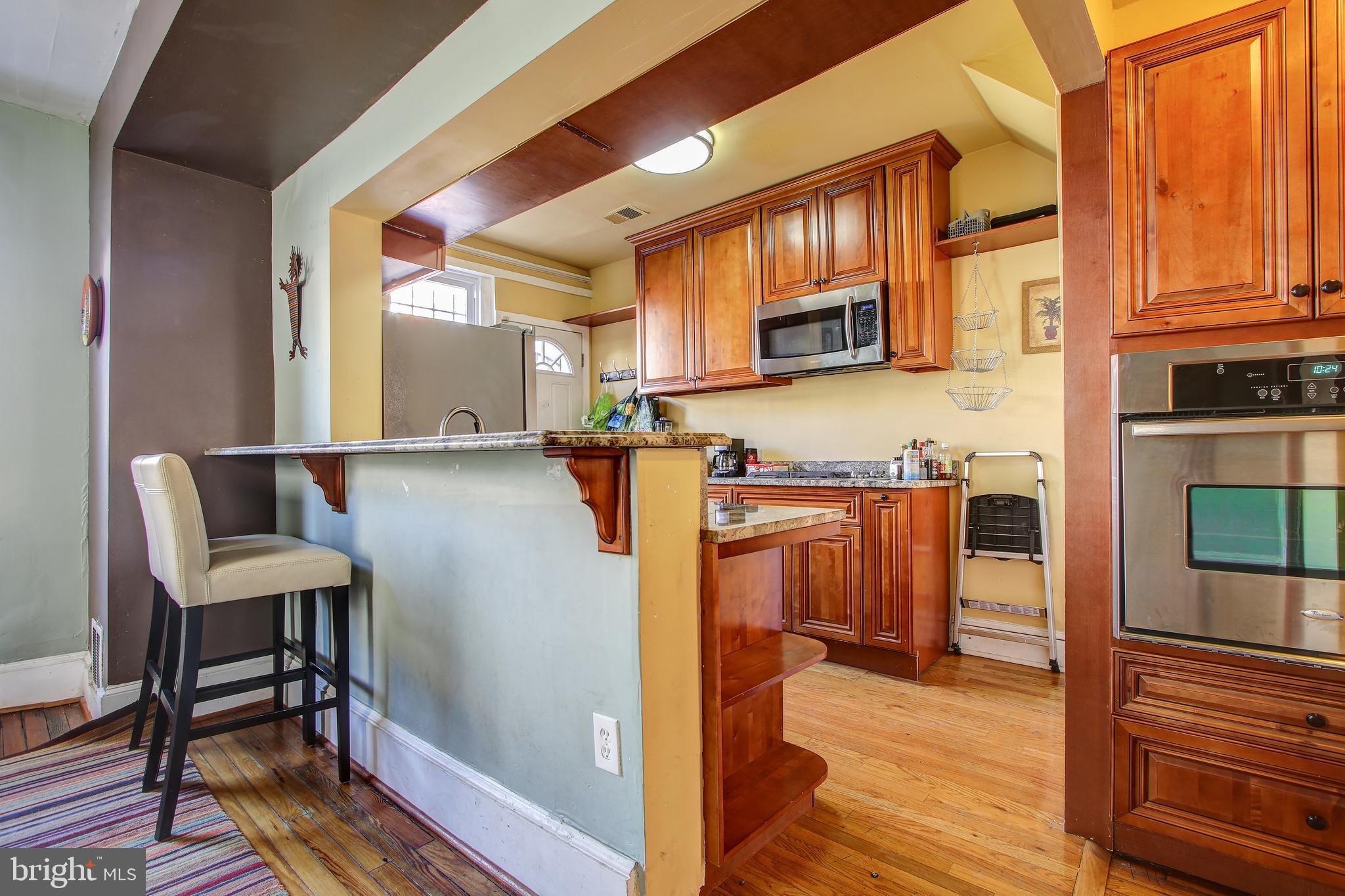 613 Columbia Road Northwest Washington, DC 20001 - Photo 16 of 47