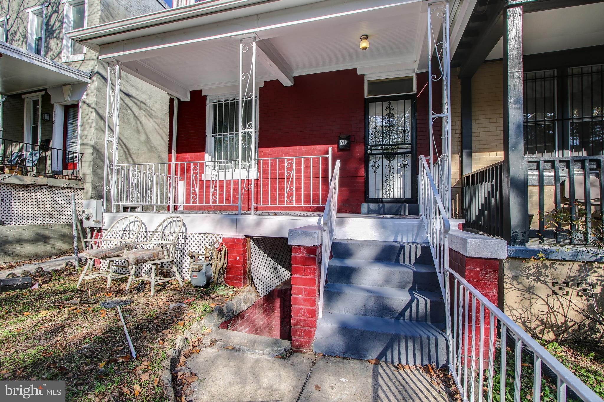 613 Columbia Road Northwest Washington, DC 20001 - Photo 4 of 47