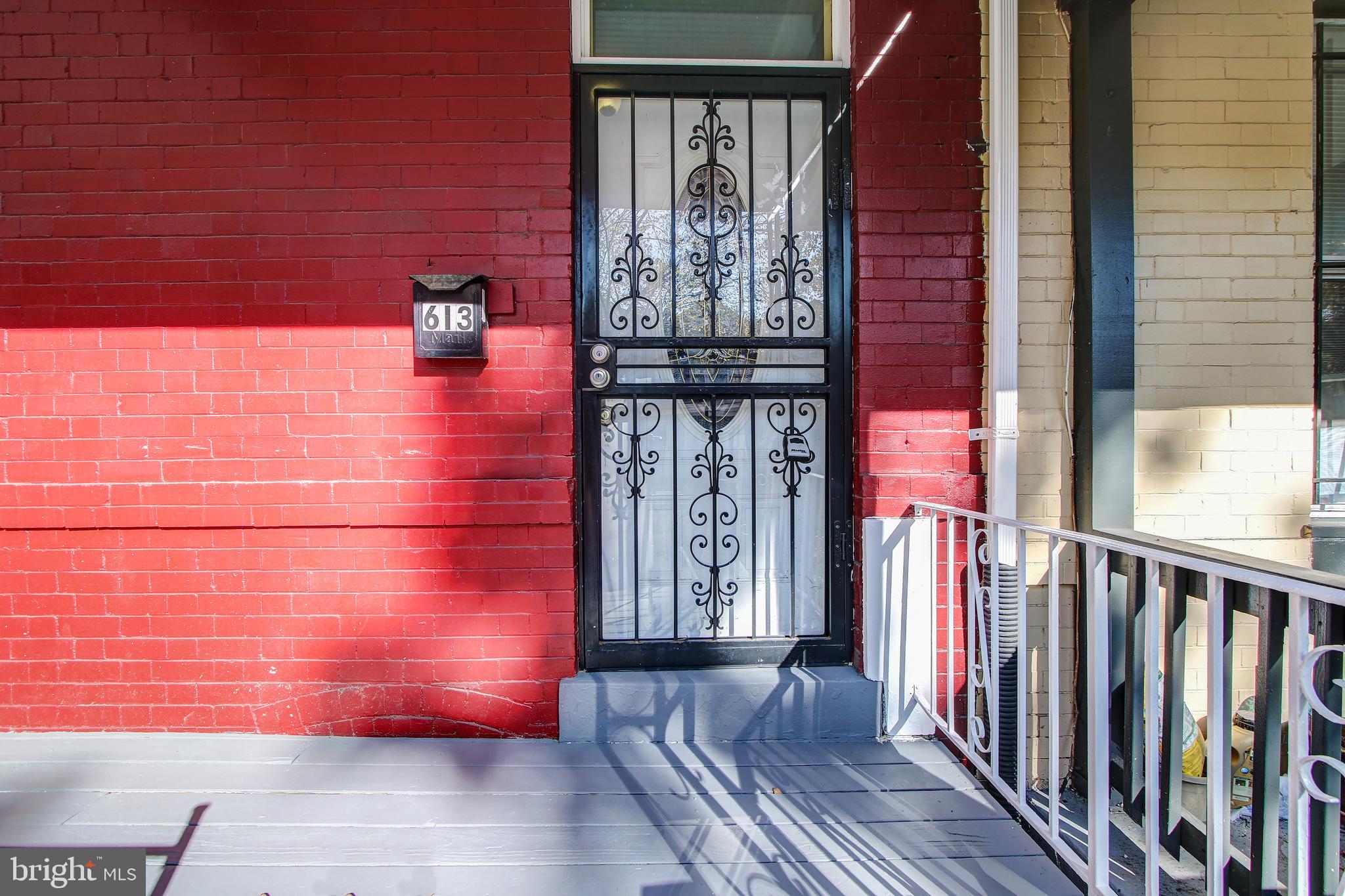 613 Columbia Road Northwest Washington, DC 20001 - Photo 5 of 47