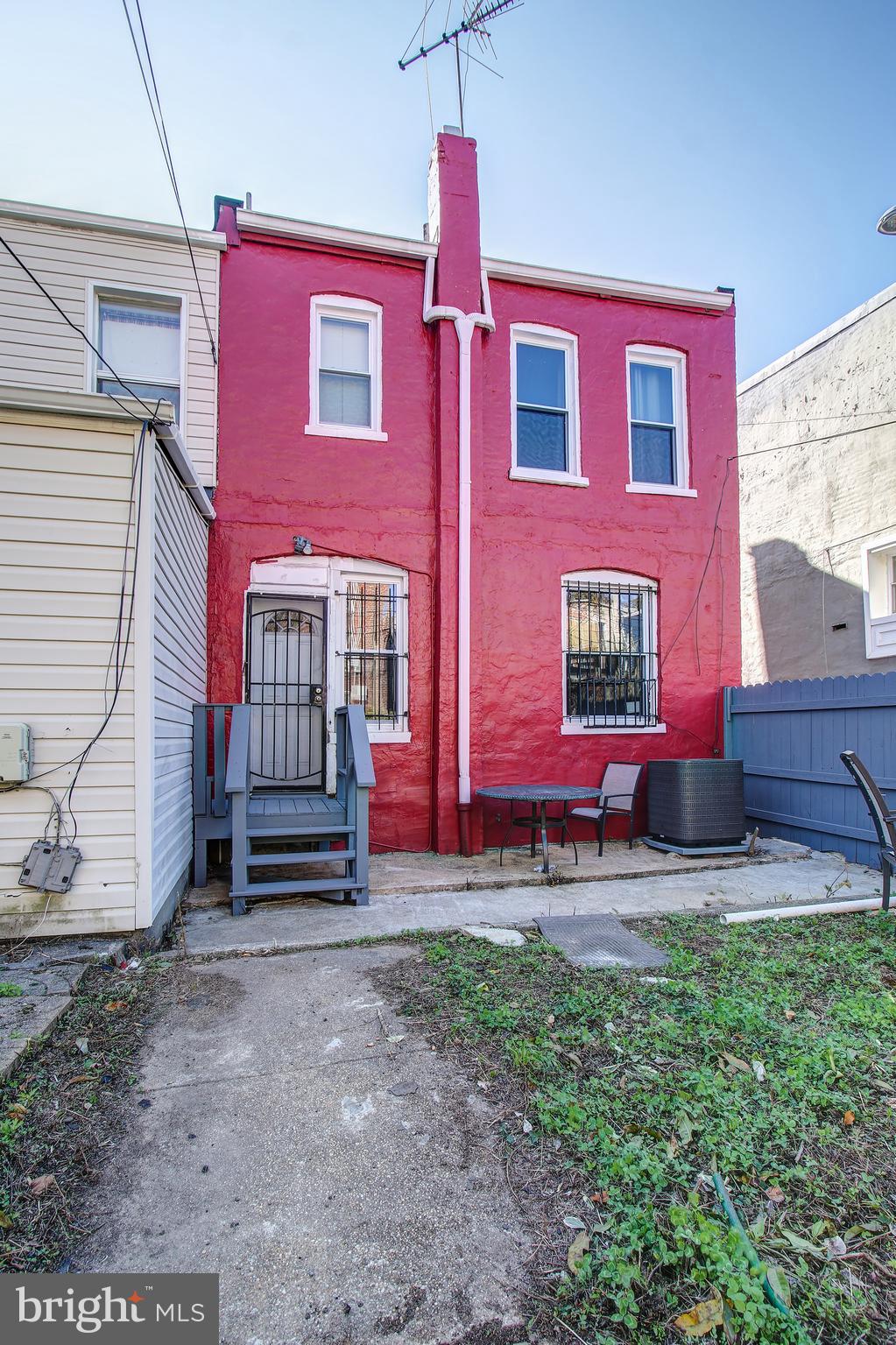 613 Columbia Road Northwest Washington, DC 20001 - Photo 45 of 47