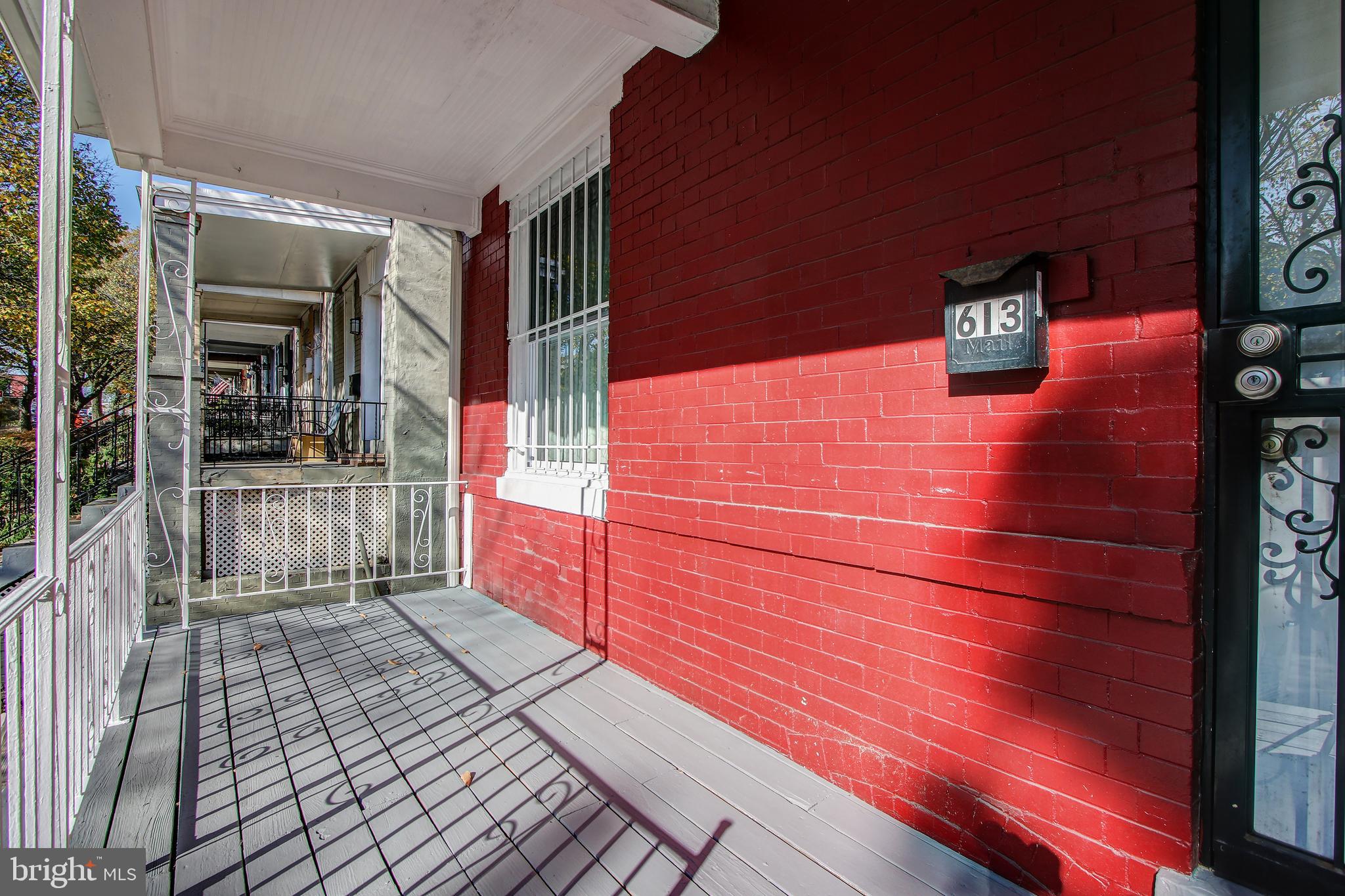 613 Columbia Road Northwest Washington, DC 20001 - Photo 6 of 47