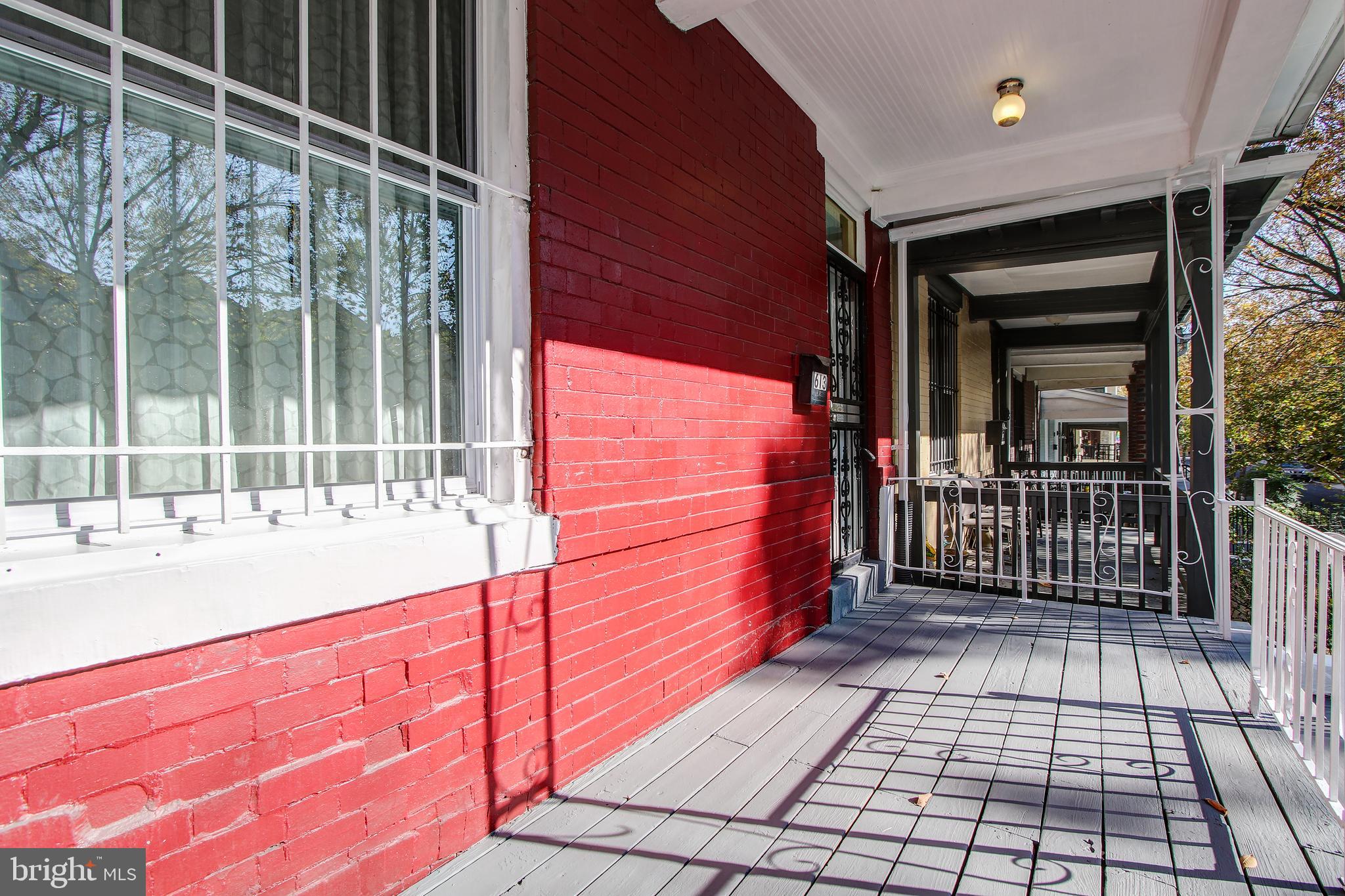 613 Columbia Road Northwest Washington, DC 20001 - Photo 8 of 47