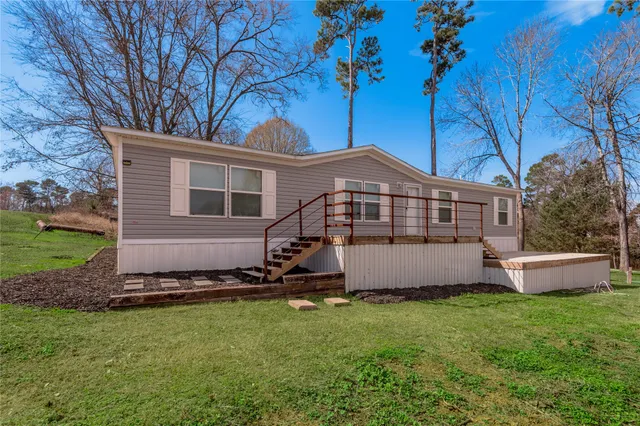 $165,000 | 531 Canal Drive, Point Blank, TX 77364