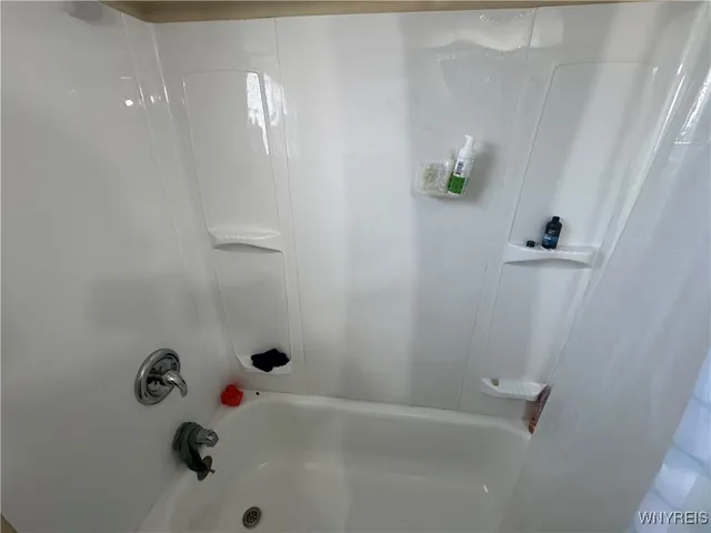 $74,900 | 62 Sumner Place, Buffalo, NY 14211