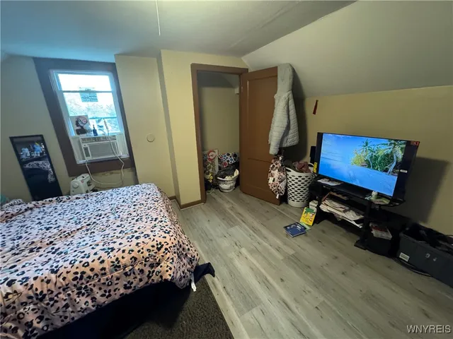 $74,900 | 62 Sumner Place, Buffalo, NY 14211