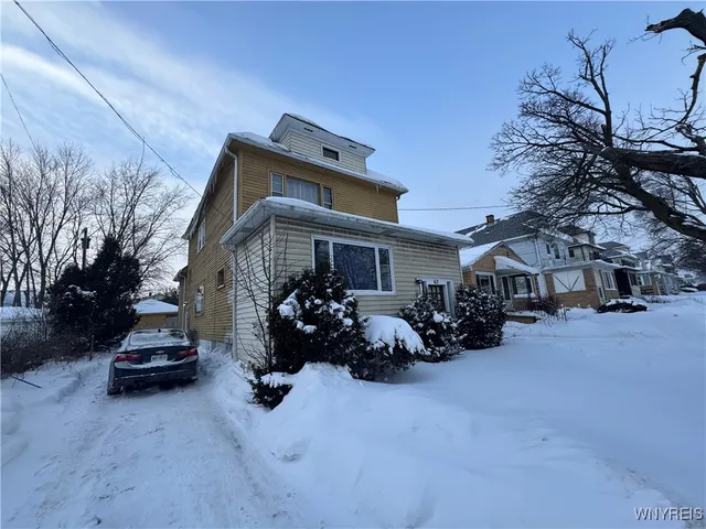 $74,900 | 62 Sumner Place, Buffalo, NY 14211