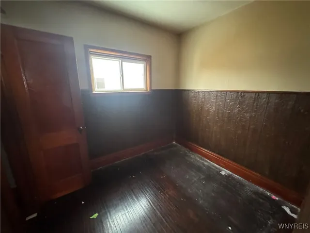 $74,900 | 62 Sumner Place, Buffalo, NY 14211