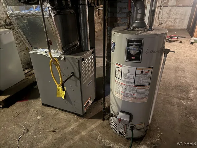 $74,900 | 62 Sumner Place, Buffalo, NY 14211